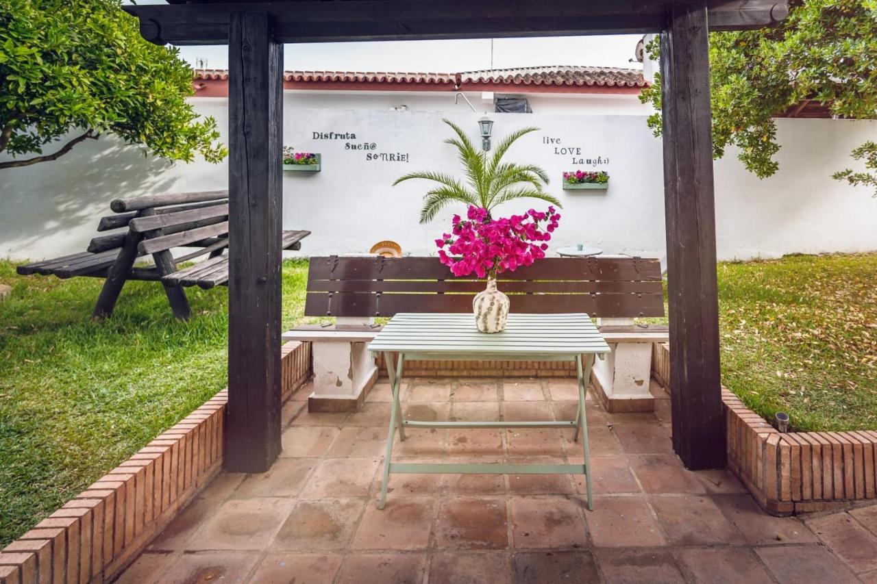 Отель Pension Frasquita Маталасканьас Экстерьер фото